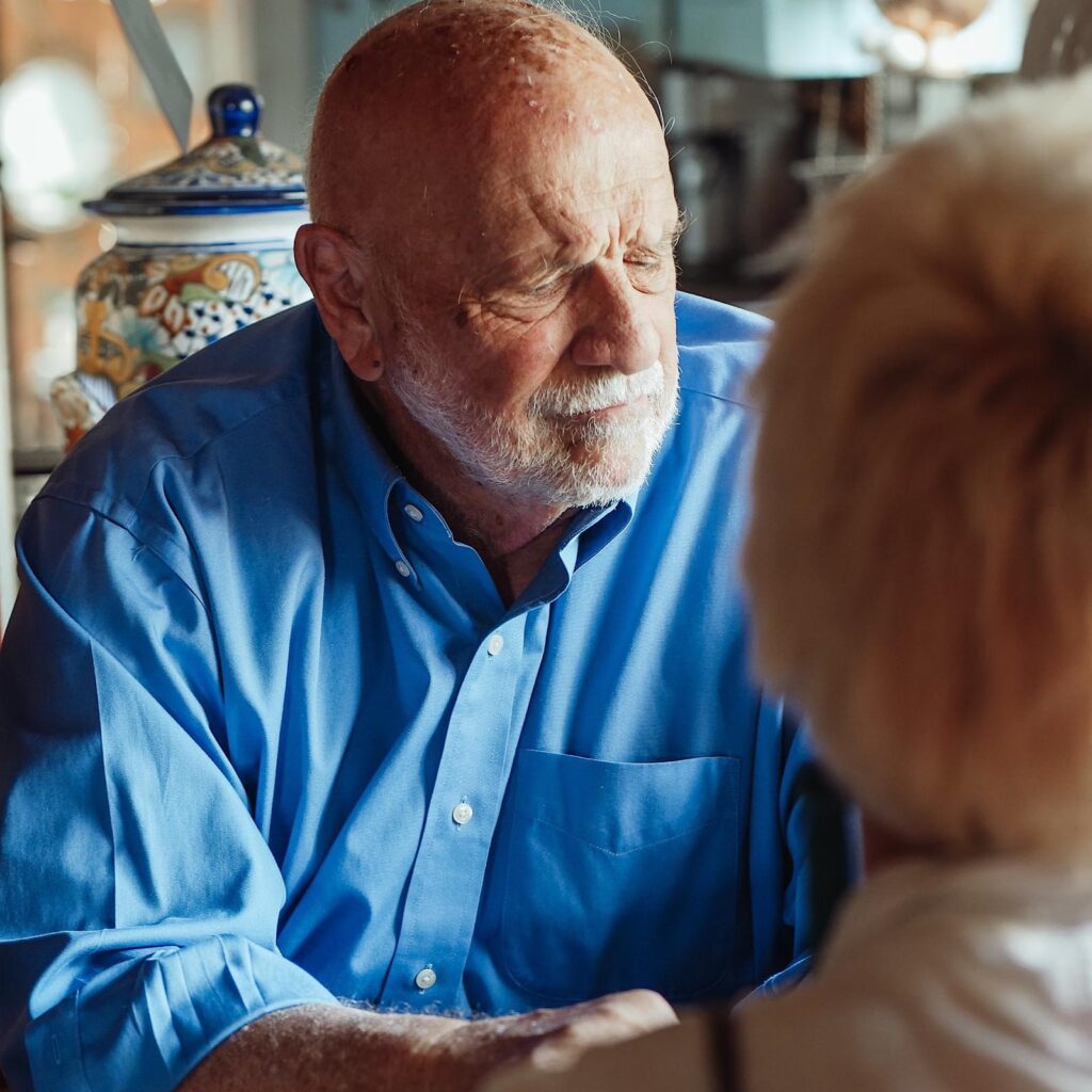 How to Recognize Early Signs of Dementia in Loved Ones